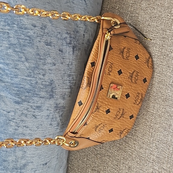 Authentic MCM mini  bum shoulder bag - Picture 7 of 10